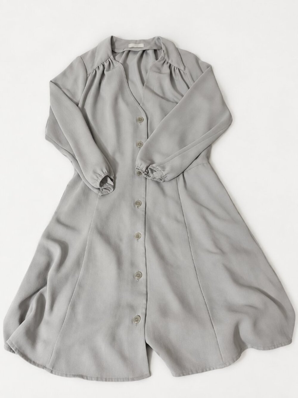 Babaton Aritzia Gray Button Front Dress Size L Long Sleeve Knee Length